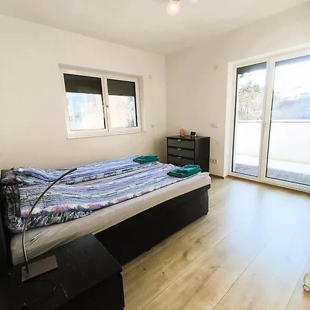 Flamind Mit Garten Und Grill Appartamento