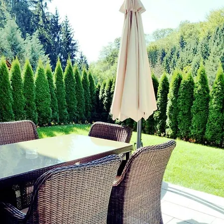 Flamind Mit Garten Und Grill *