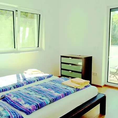 Flamind Mit Garten Und Grill Lägenhet