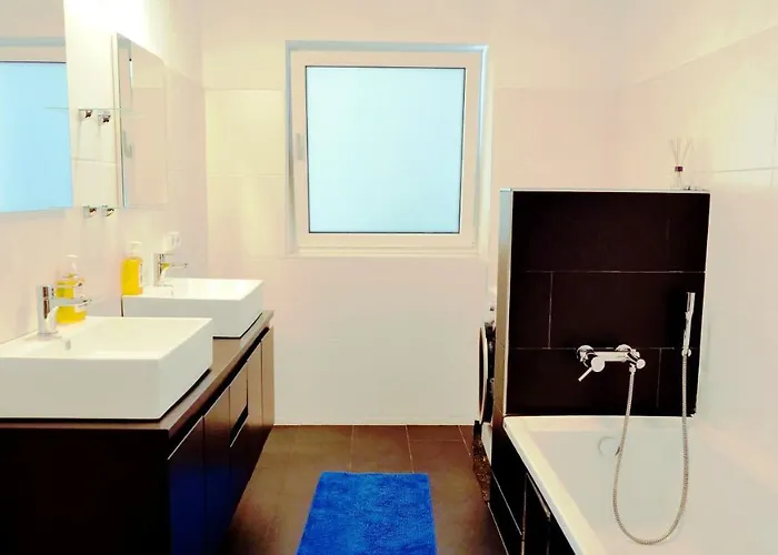 Flamind Mit Garten Und Grill *