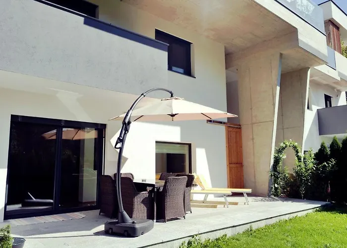 Flamind Mit Garten Und Grill *