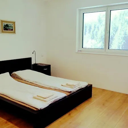 Flamind Mit Garten Und Grill